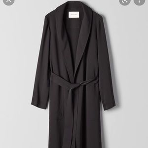Aritzia Babaton Kahlo jacket